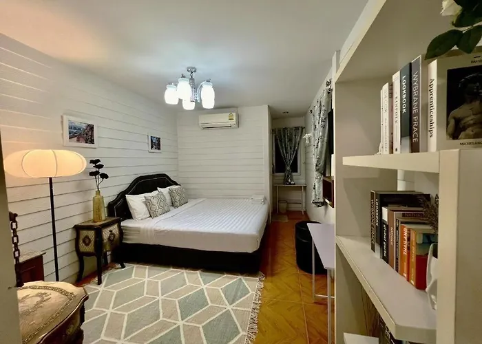 Ban Thung Dang Housotel Bangkok