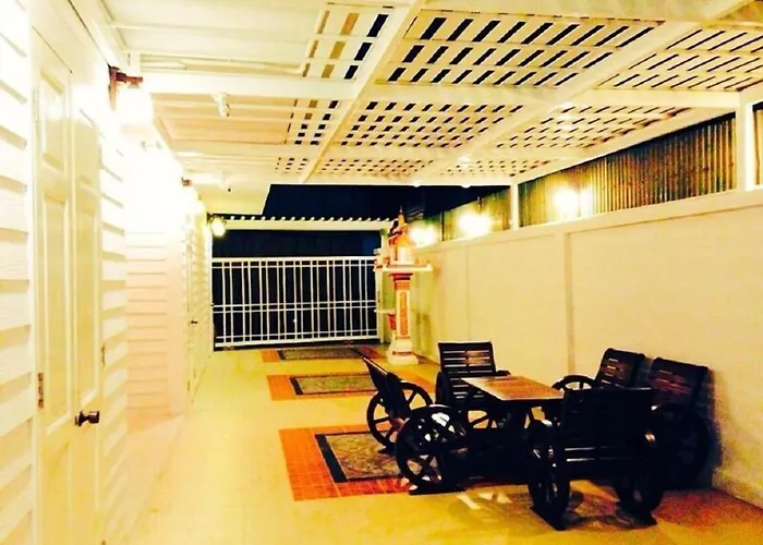 Ban Thung Dang Housotel Bangkok