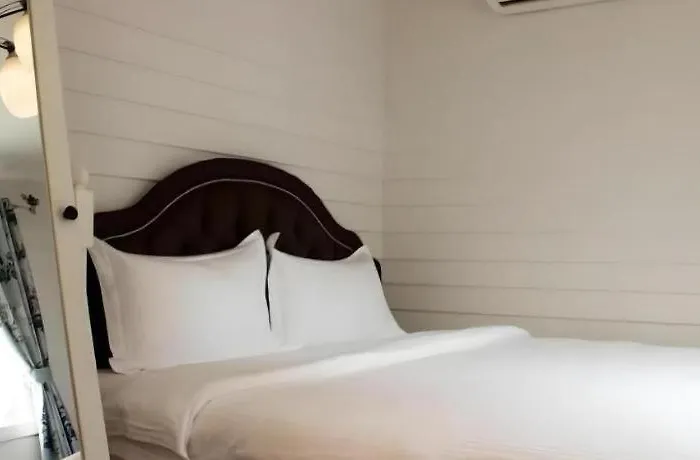 Hotel Ban Thung Dang Housotel