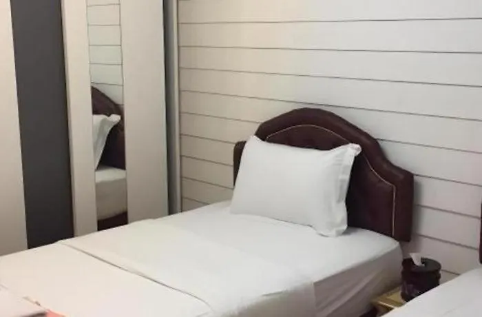 Hotel Ban Thung Dang Housotel 2*