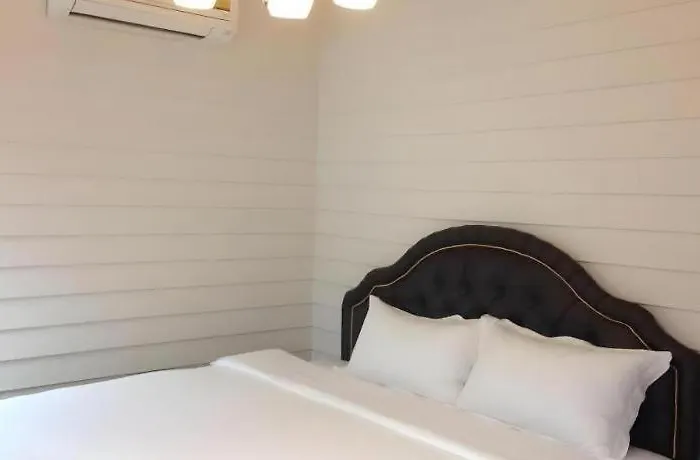 Ban Thung Dang Housotel Hotel
