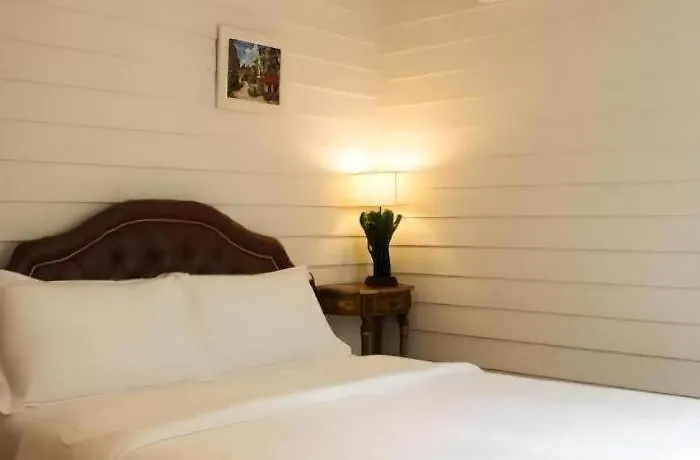 Hotel Ban Thung Dang Housotel Bangkok