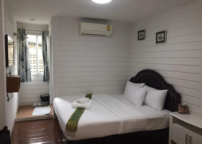 Ban Thung Dang Housotel