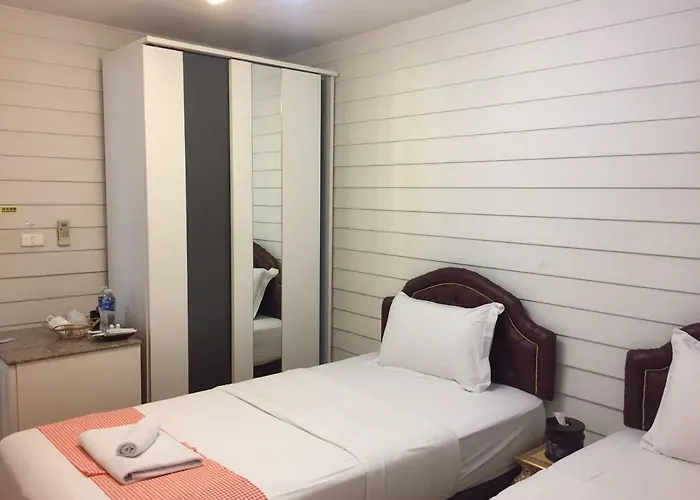 Hotel Ban Thung Dang Housotel Bangkok