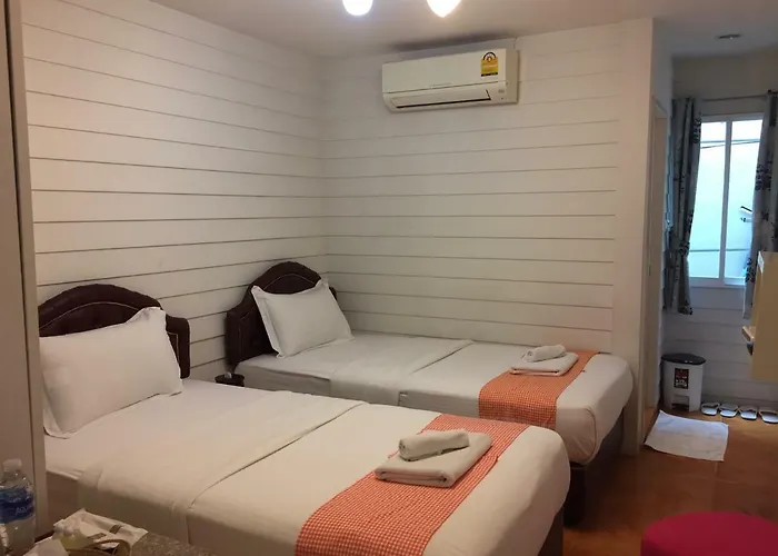 Hotel Ban Thung Dang Housotel Bangkok